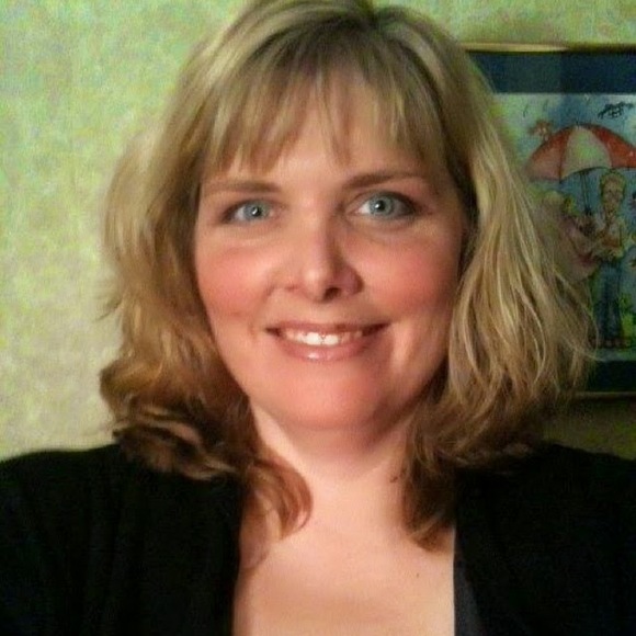 Meet your Posher, Michelle - Picture 1 of 1